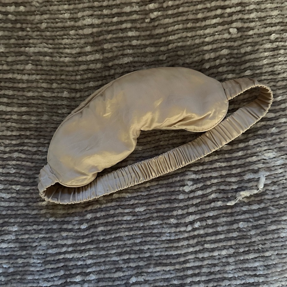Silk Eye Mask and Elastic Headband in Champagne